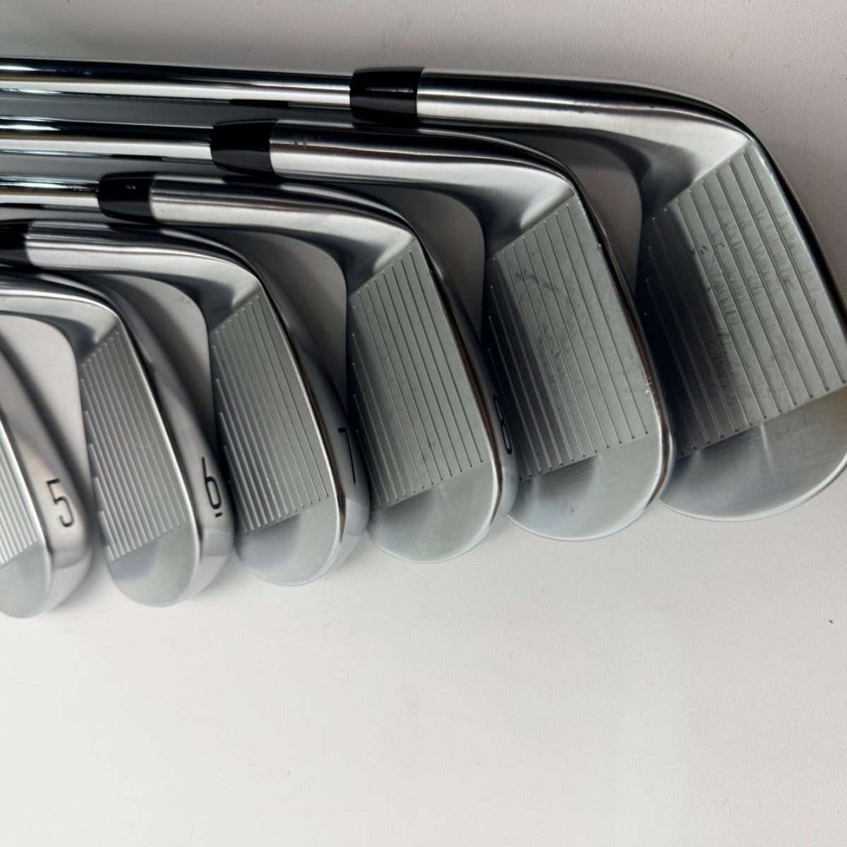 Titleist 2023 T100 Iron Set 5-PW Dynamic Gold 120 S300 Stiff7