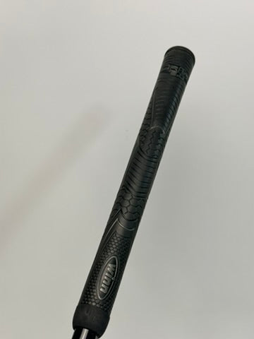 Black Lamkin golf grip