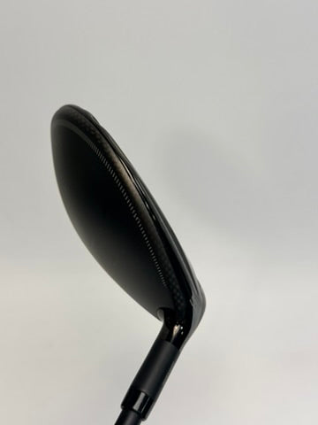TaylorMade Qi4D Max 9 wood side profile