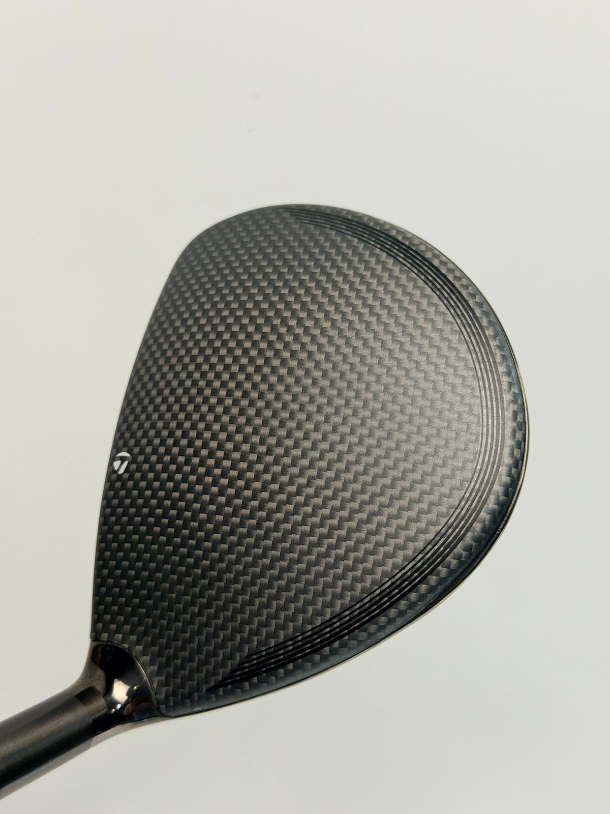 Used TaylorMade Qi35 Max 9 wood crown