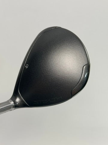 TaylorMade Stealth 7 wood 21 degrees ladies flex - crown