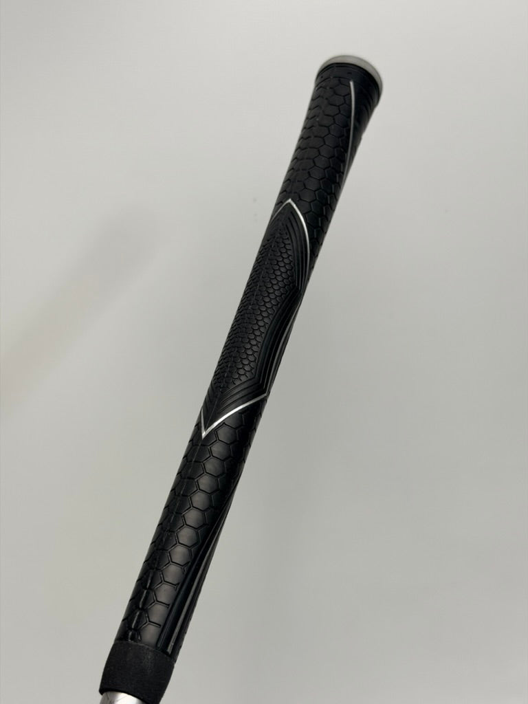 Black Callaway golf grip