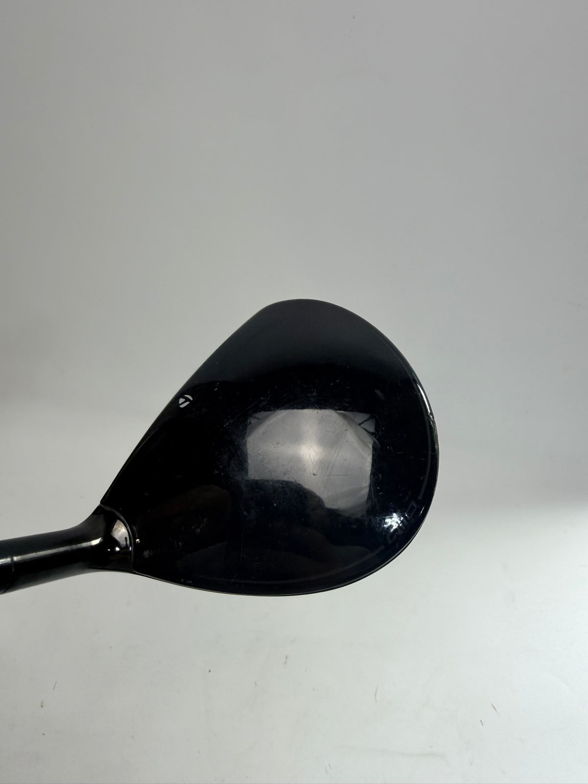 TaylorMade Qi10 7-wood crown at address