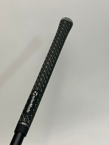 TaylorMade stock grip on Qi35 Gold driver