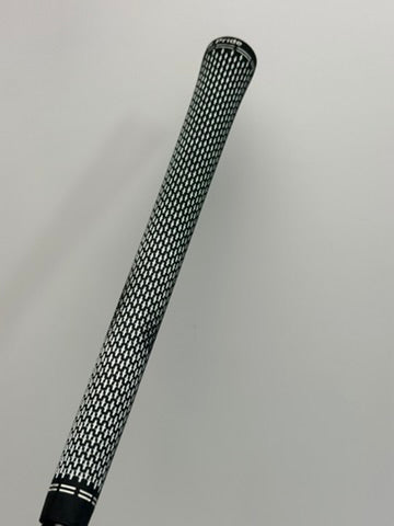 Golf Pride grip installed on the used Titleist GT2 7 wood