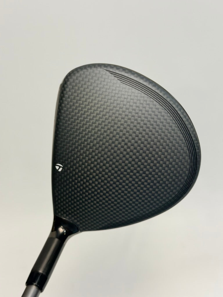 Used TaylorMade Qi35 Max 9 wood crown